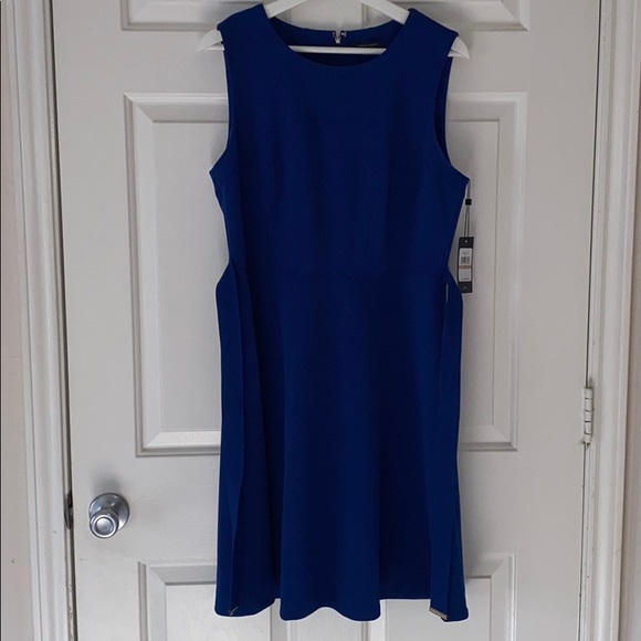 Tommy Hilfiger A-Line Tie Dress - Picture 4 of 7